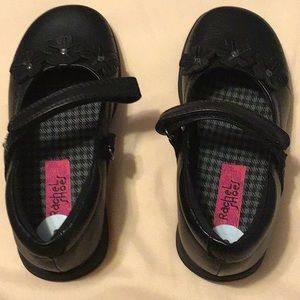 Toddler girl dress shoes.